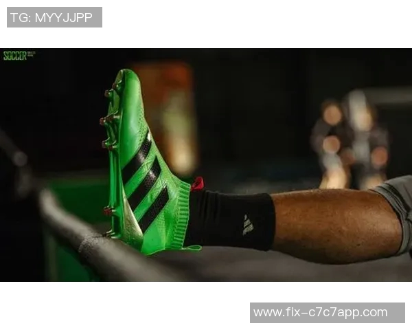 探索adidas足球鞋ace的卓越性能与设计理念助你在球场上尽显风采